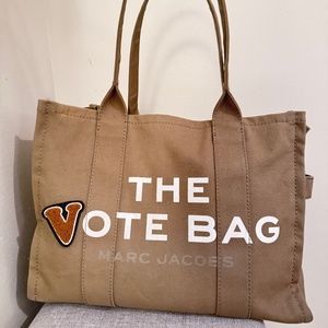 Marc Jacobs The Tote Bag Large w/Limited Edition Vote Patch Slate Green